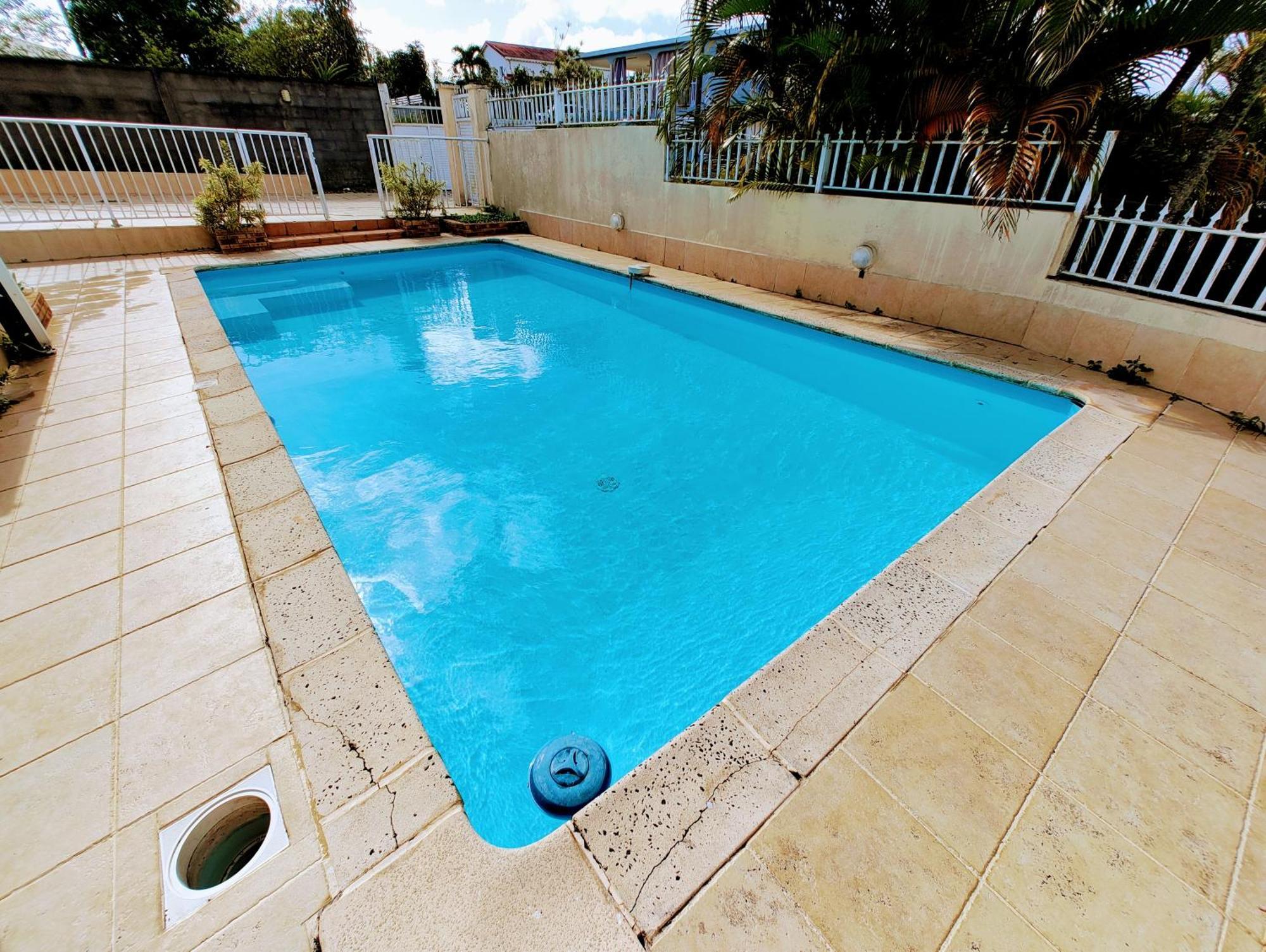 Le Nil Appartement Cosy Tout Confort Baie-Mahault Exterior photo